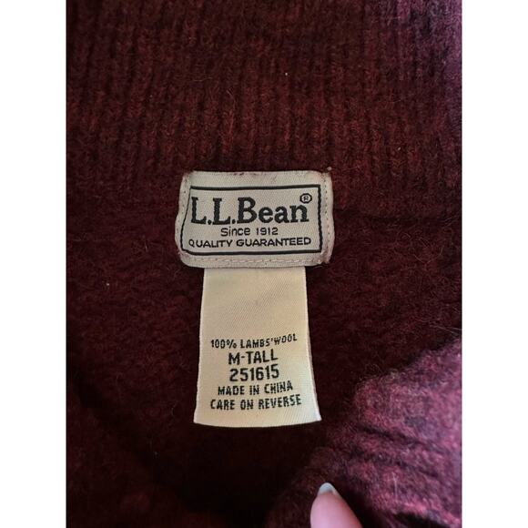 L.L. Bean Vtg 100% Lambswool Red Chunky Sweater Size Small - Picture 2 of 9